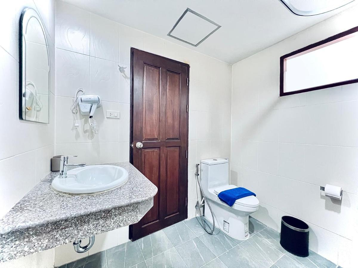 فندق 88 House Patong المظهر الخارجي الصورة
